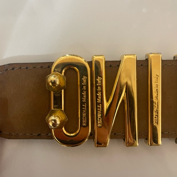 Moschino Gold Logo Leather Belt - Picture 4 of 4
